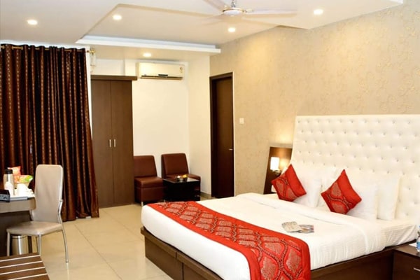 Lucknow Hotels