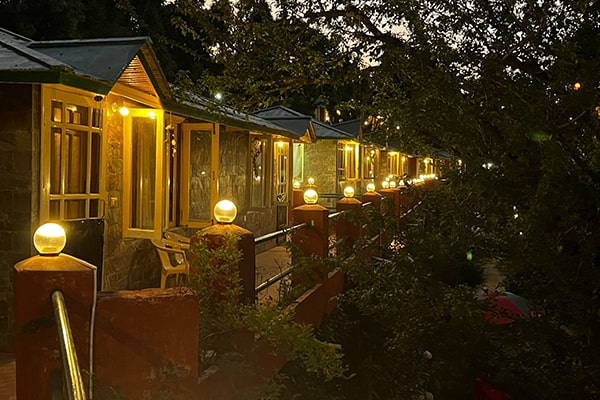 Mukteshwar Hotels